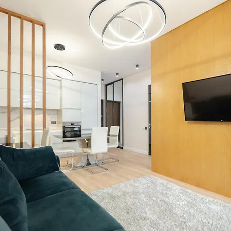 Petrovdom In Best Apartments In Rc Central Park Kyiv Exterior photo