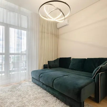 Petrovdom In Best Apartments In Rc Central Park Kyiv Exterior photo