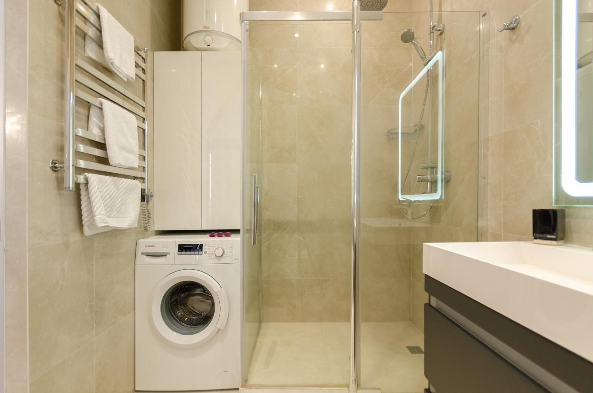 Petrovdom In In Rc Park Apartment Kyiv