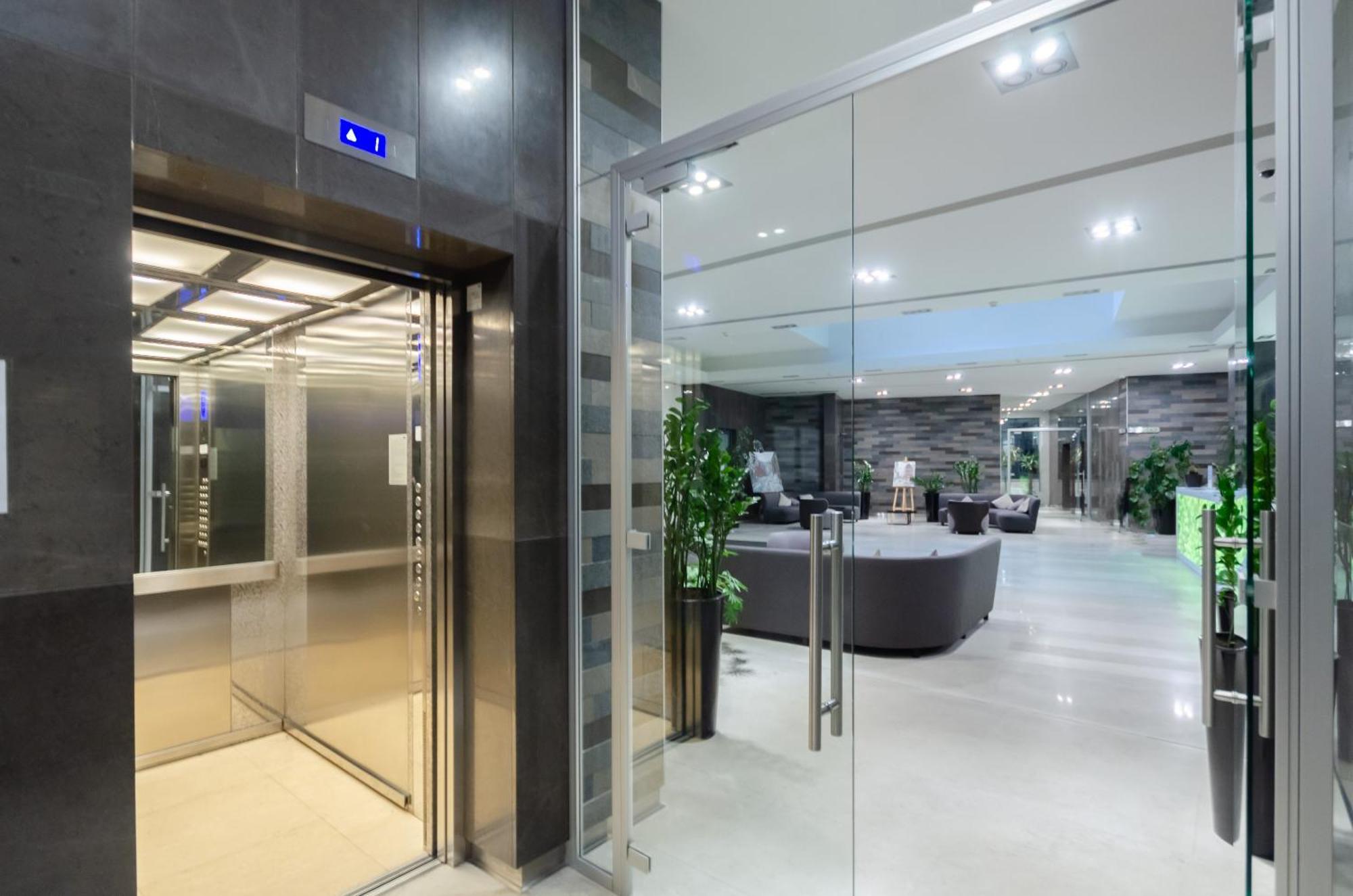Petrovdom In In Rc Park Apartment *